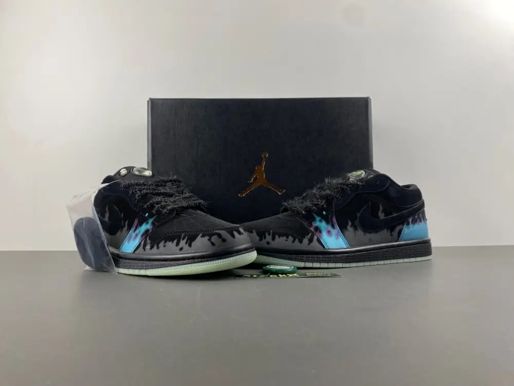 Air Jordan 1 Low 