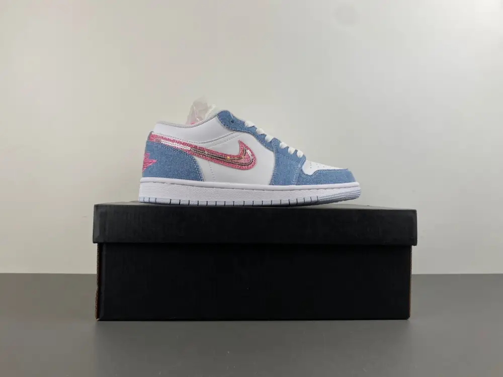 Air Jordan 1 Low 