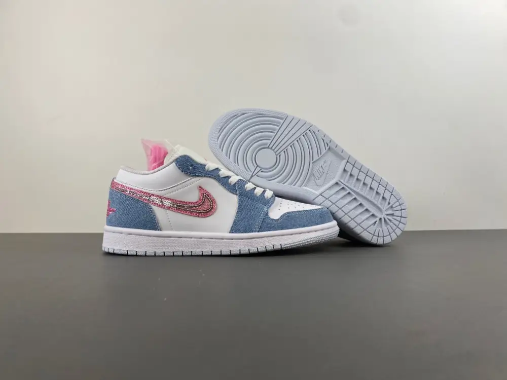 Air Jordan 1 Low 
