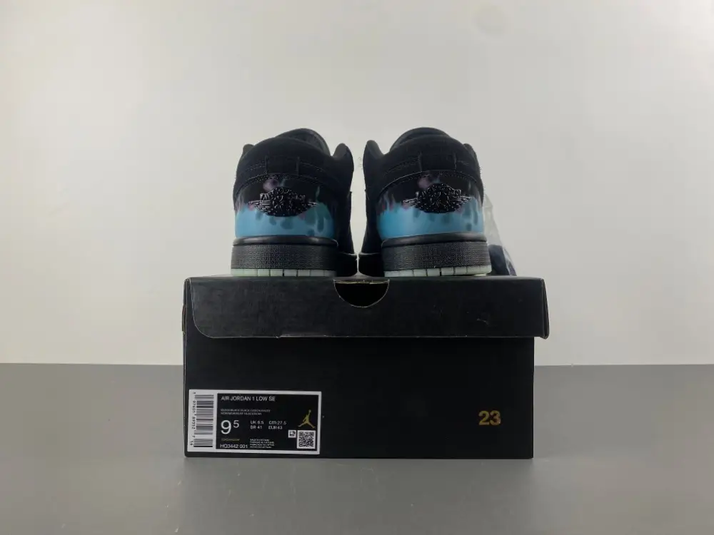 Air Jordan 1 Low 
