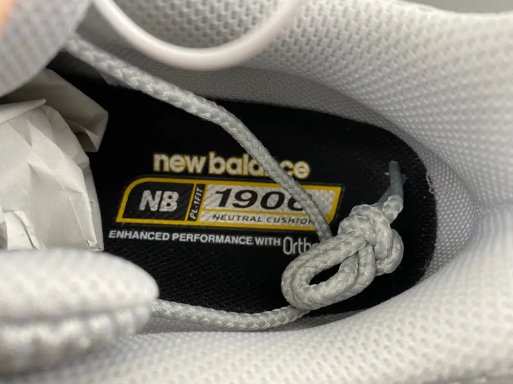 New Balance 1906 