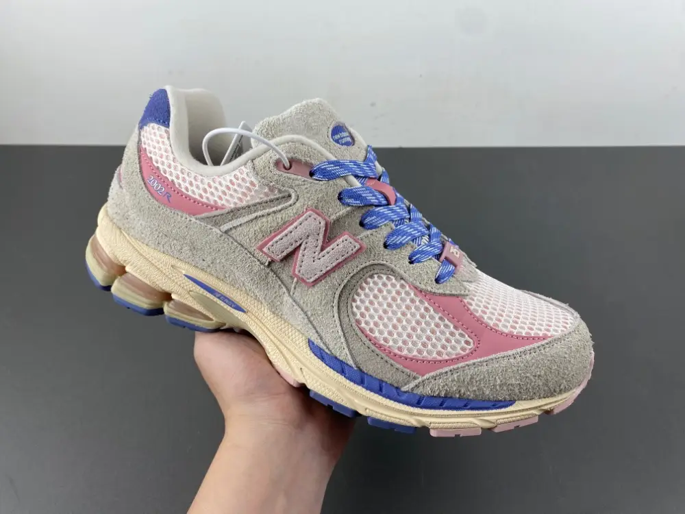 new balance NB M2002 
