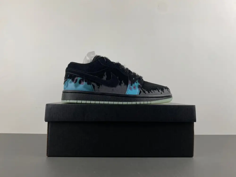 Air Jordan 1 Low 