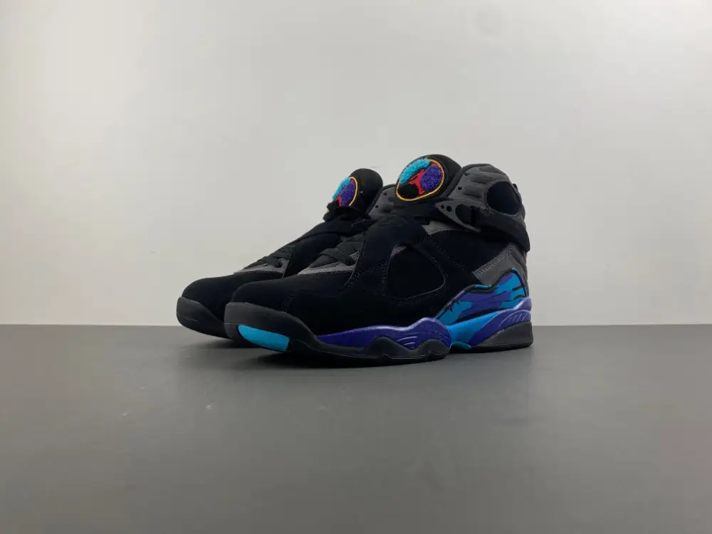Air Jordan 8 