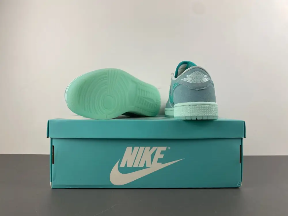 Air Jordan 1 Low OG 