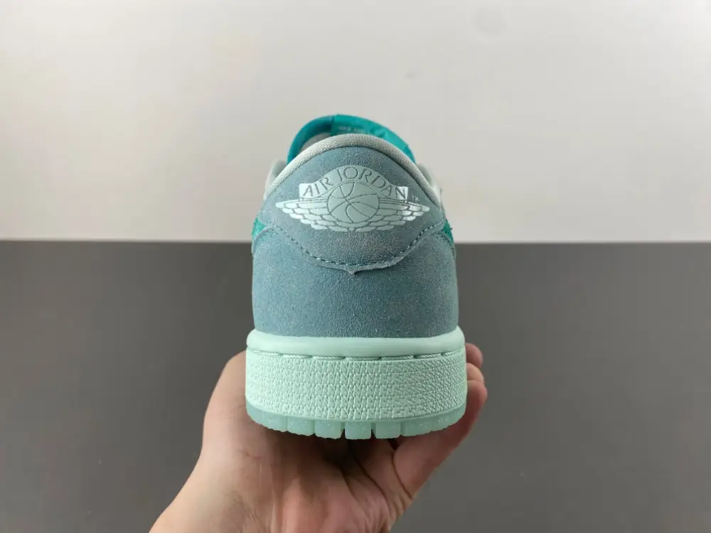 Air Jordan 1 Low OG 