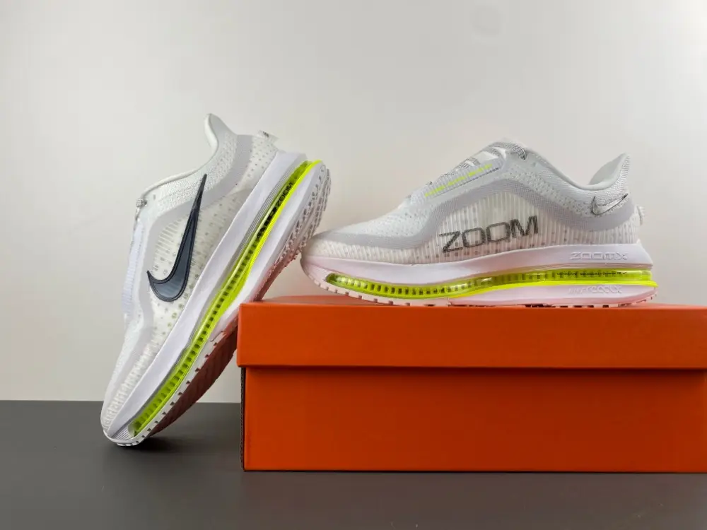Nike Pegasus Premium ZoomX Air Zoom 