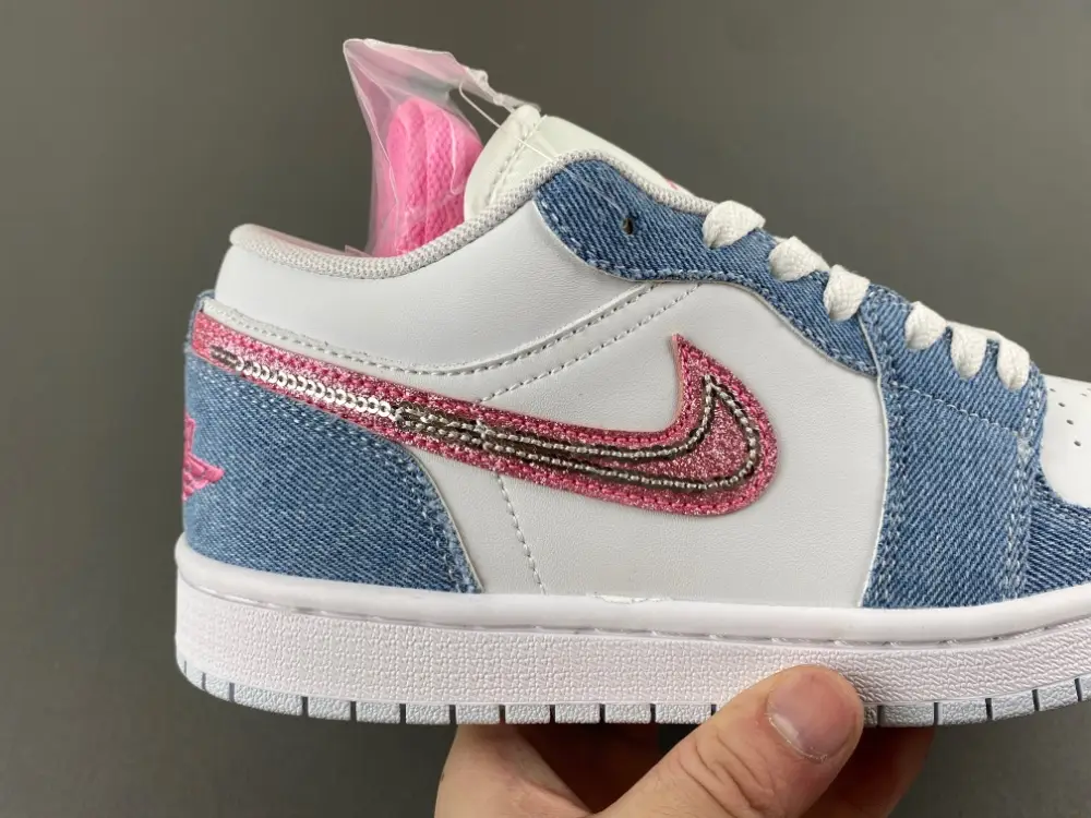 Air Jordan 1 Low 