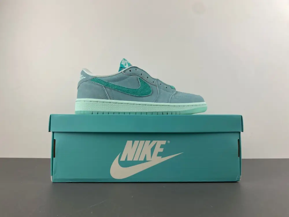 Air Jordan 1 Low OG 