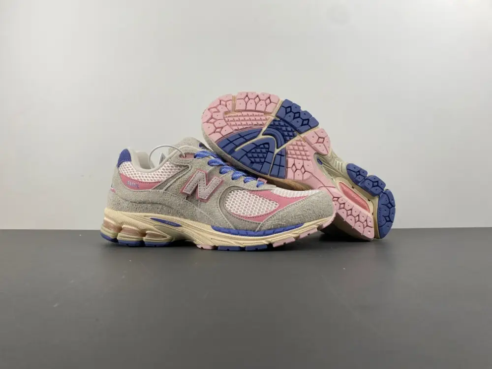new balance NB M2002 
