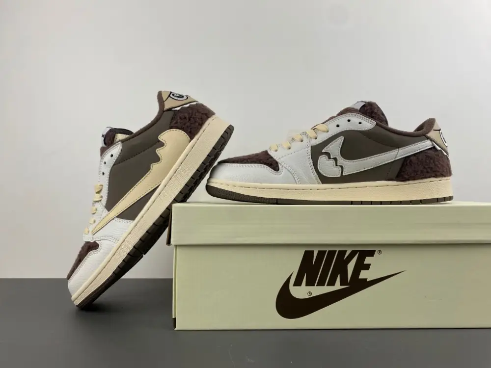 Travis Scott x Jordan Air Jordan 1 Low 