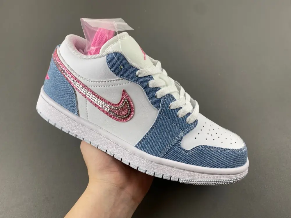 Air Jordan 1 Low 