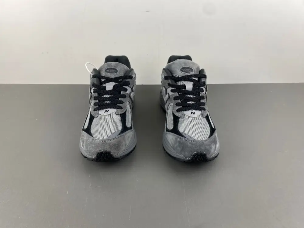new balance NB M2002 