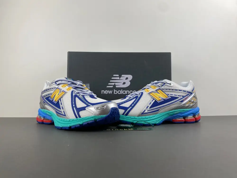 New Balance 1906 