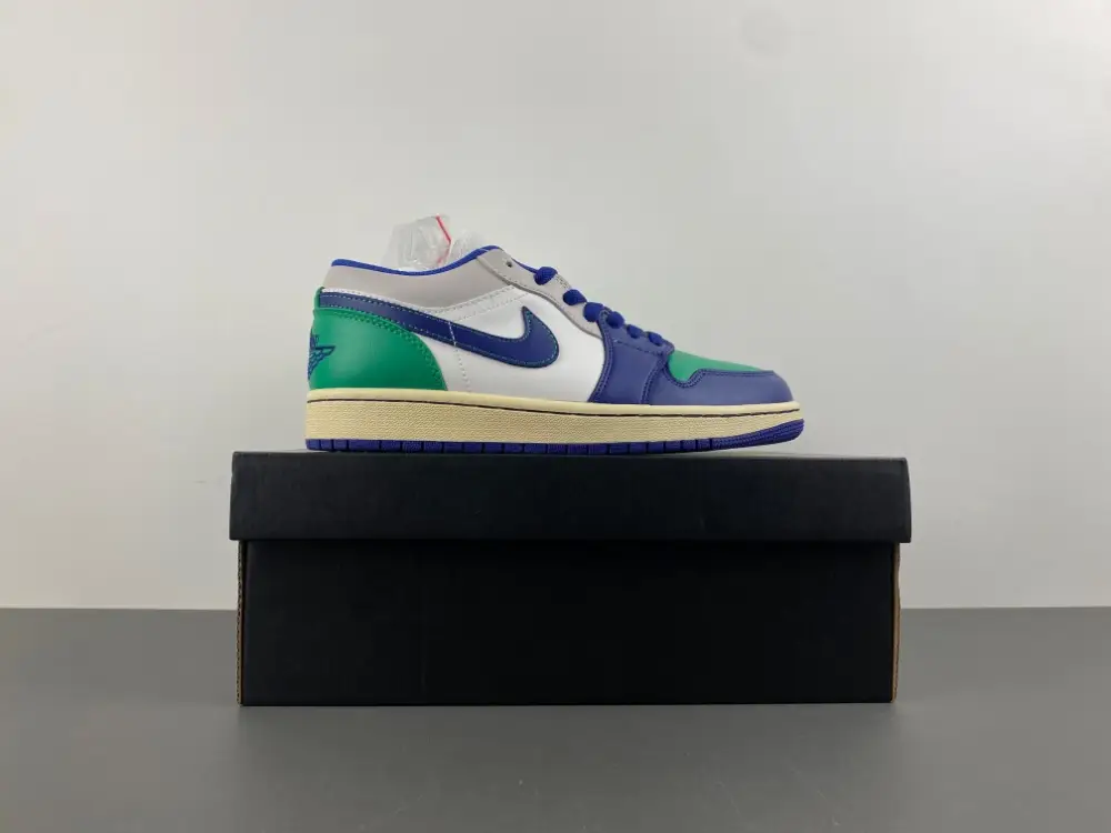 Air Jordan 1 Low 