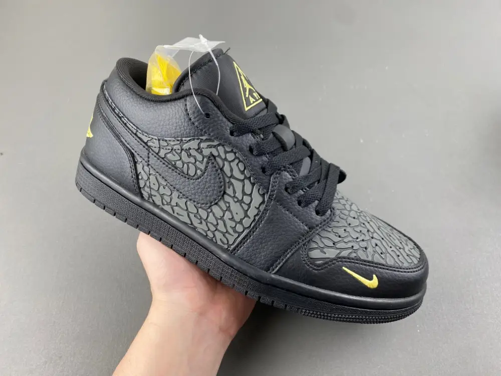 Air Jordan 1 Low 