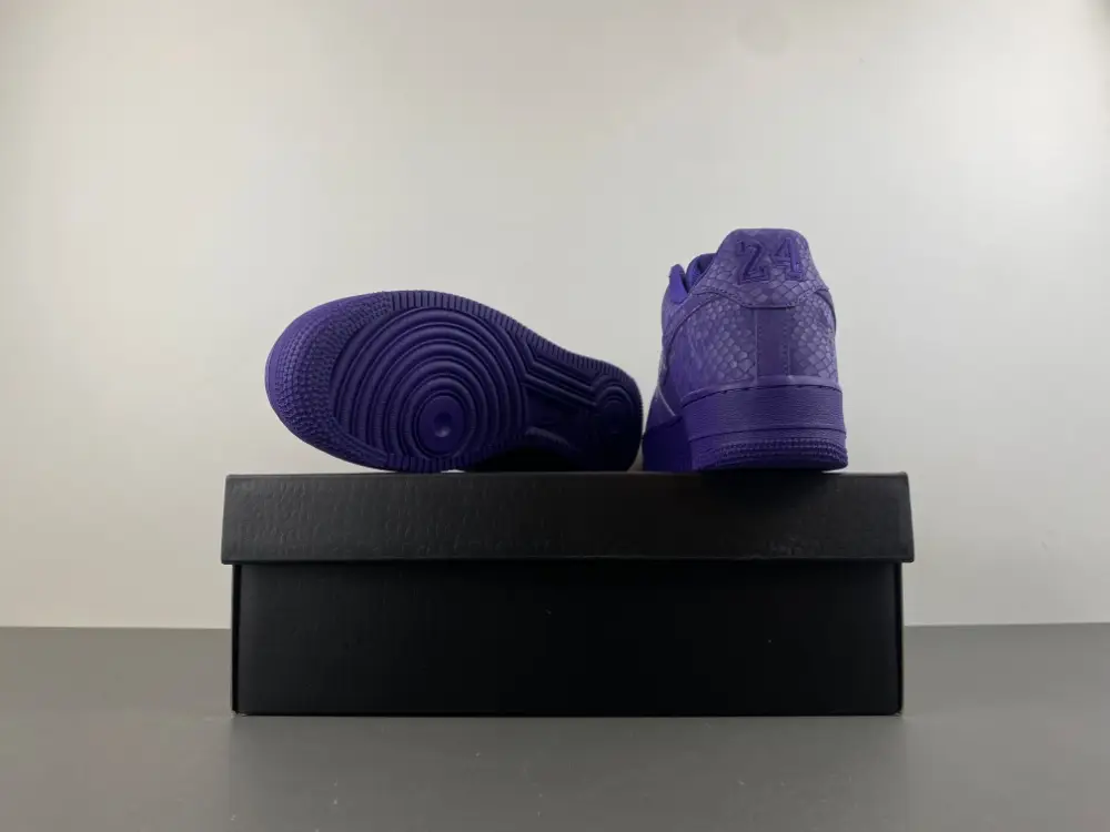 Kobe Bryant x Nike Air Force 1 