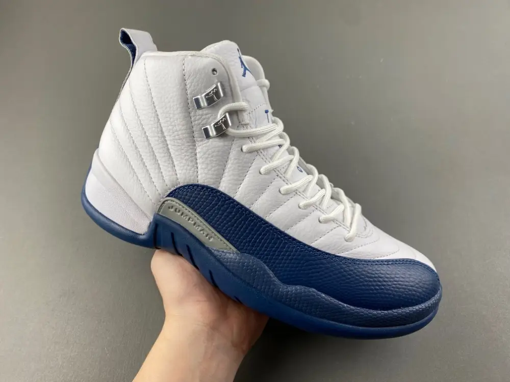 Air Jordan 12 