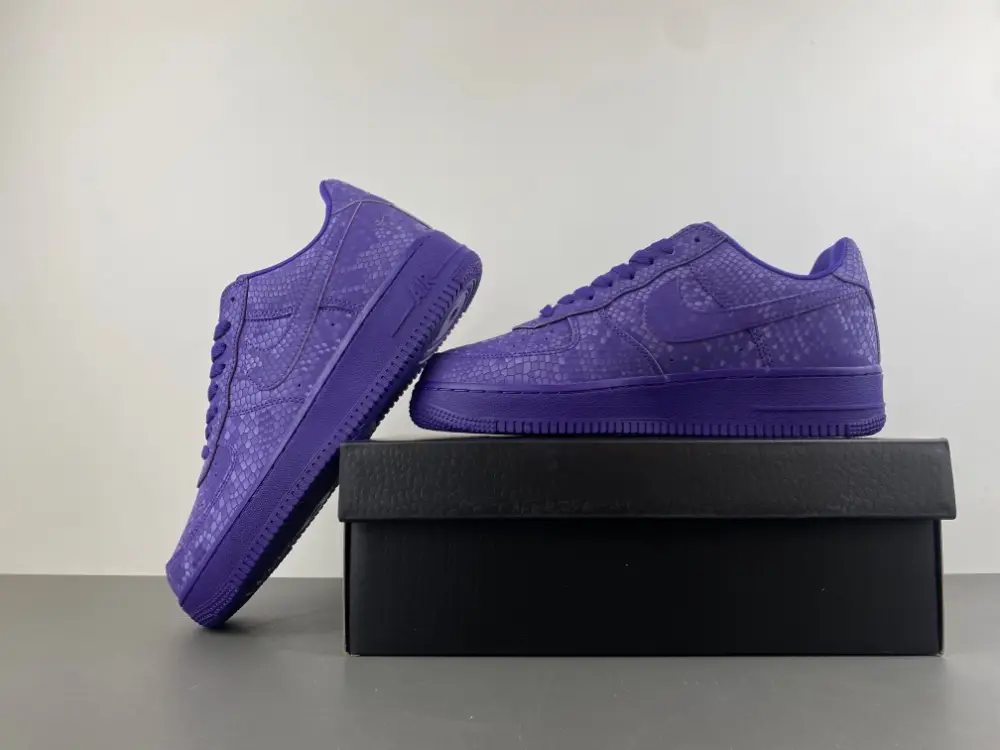 Kobe Bryant x Nike Air Force 1 
