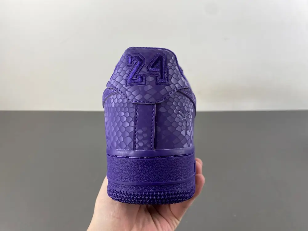Kobe Bryant x Nike Air Force 1 