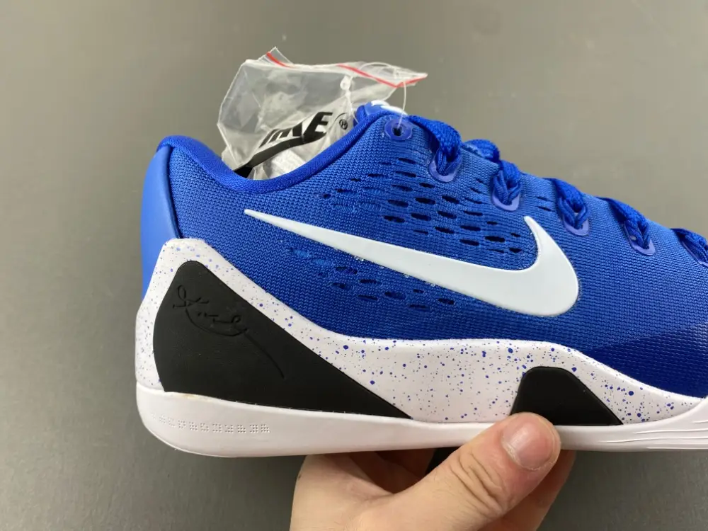 Nike Kobe 9 EM Protro