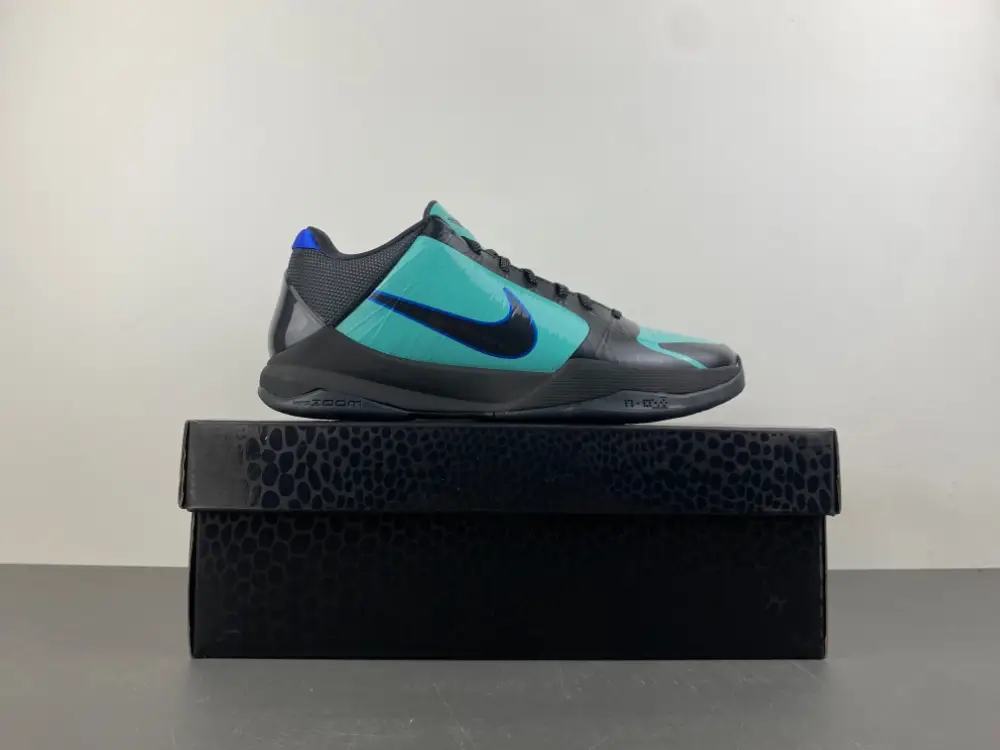 Kobe V Skills Academy 