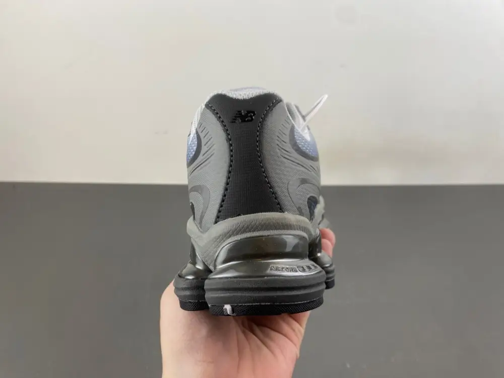 New Balance ABZORB 2000 