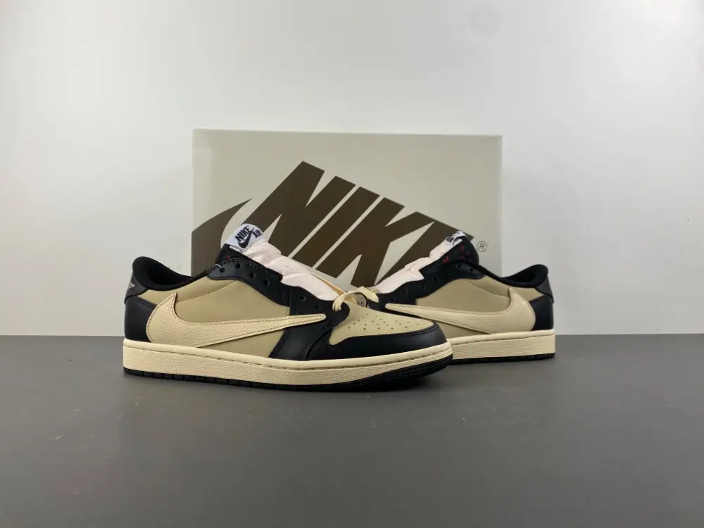 Travis Scott x Air Jordan 1 Low OG  AFE170