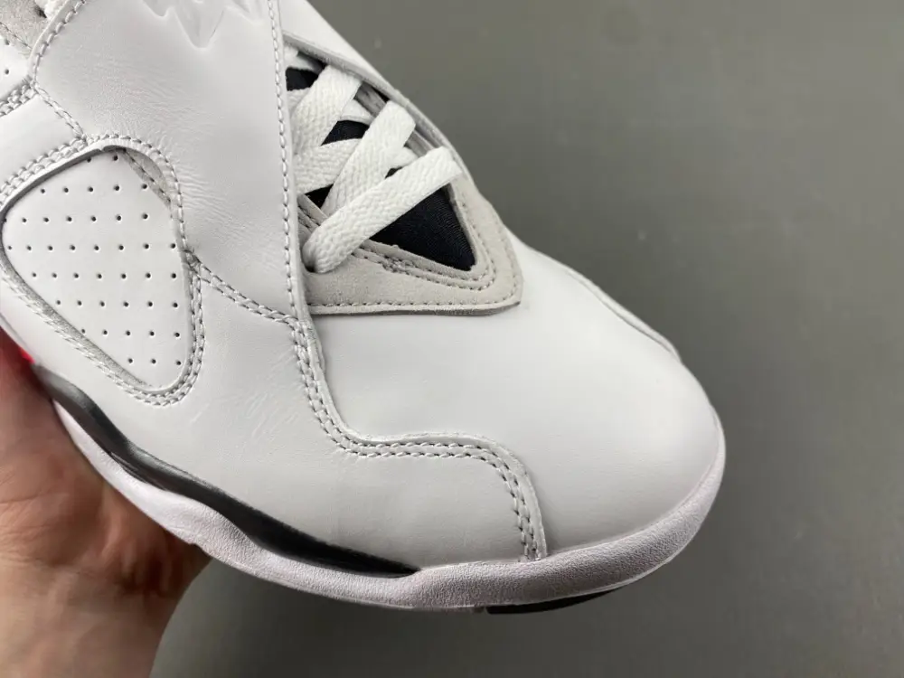 Air Jordan 8 