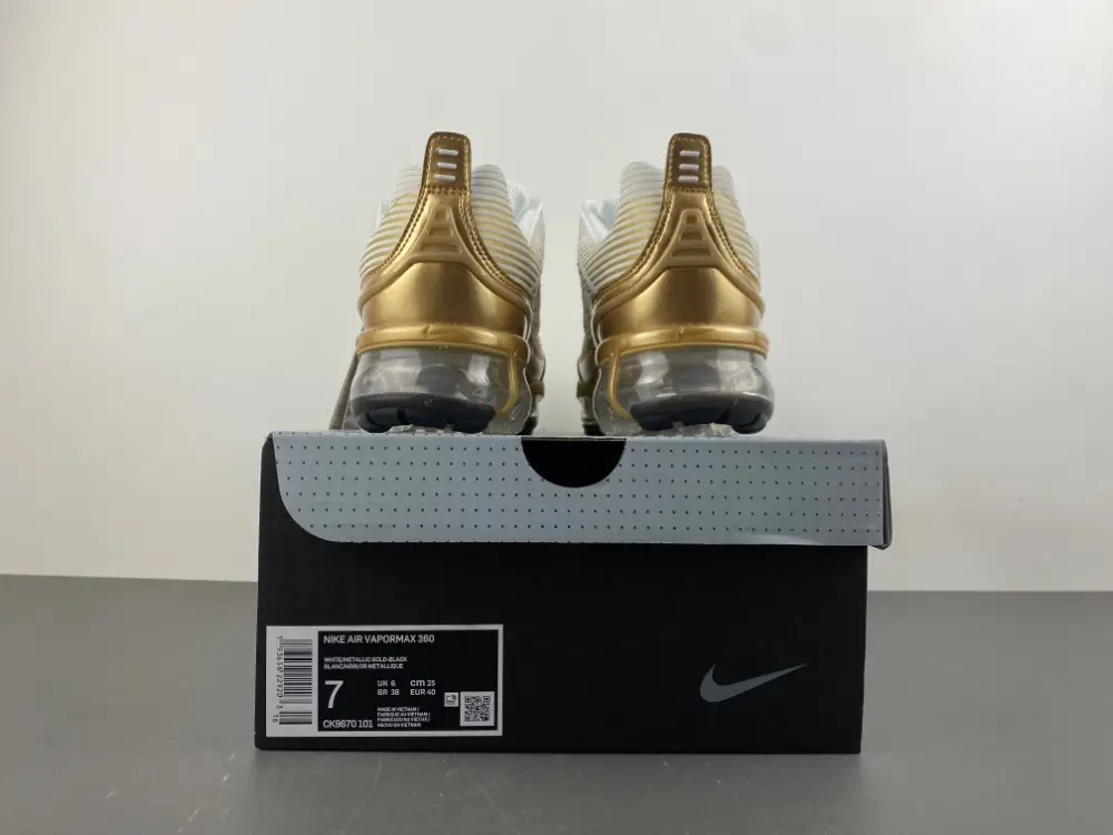 Nike Air VaporMax 360 'White Metallic Gold' 