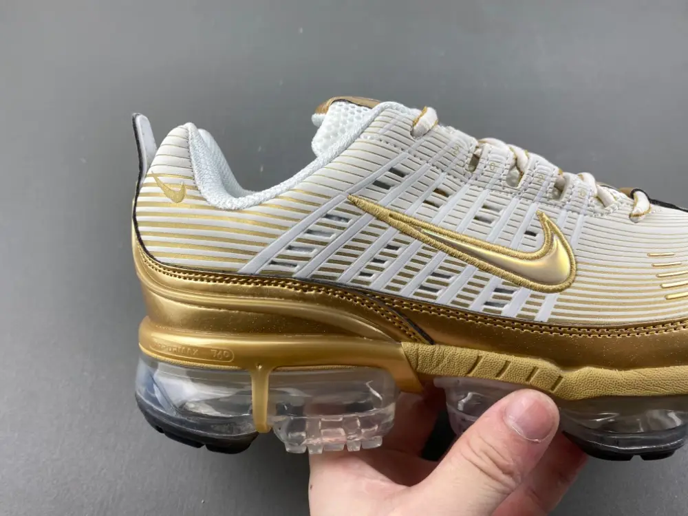 Nike Air VaporMax 360 'White Metallic Gold' 
