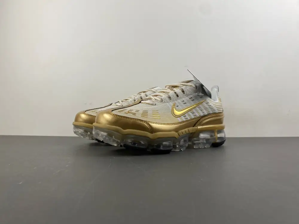 Nike Air VaporMax 360 'White Metallic Gold' 