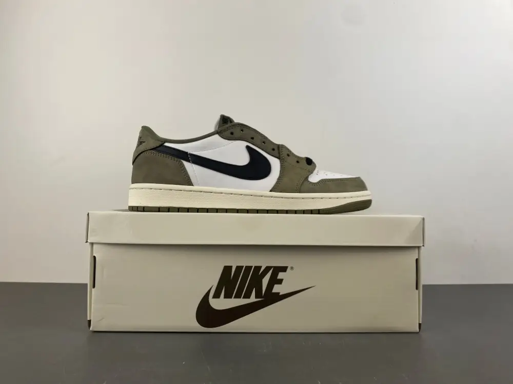 Air Jordan 1 Low OG 