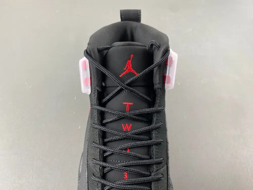 Air Jordan 12 