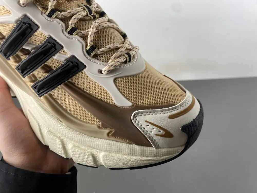 Pharrell Williams x adidas Adistar Jellyfish 