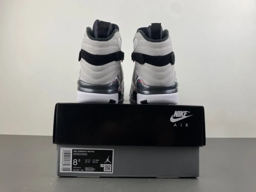 Air Jordan 8  2025 