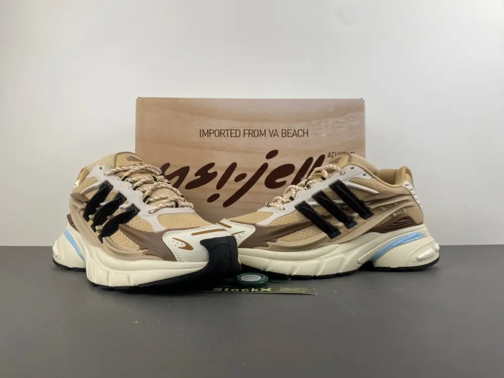 Pharrell Williams x adidas Adistar Jellyfish  EED243