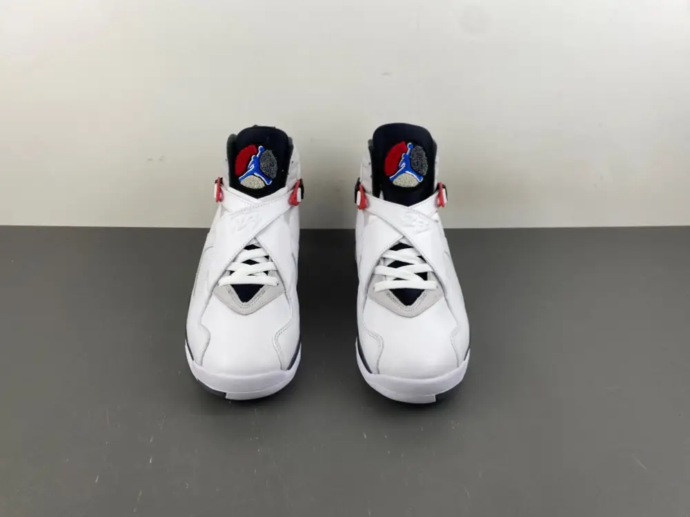 Air Jordan 8  2025 