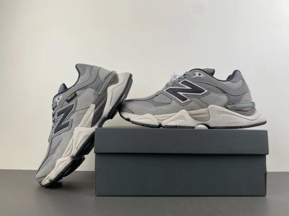 New Balance 9060 ' 