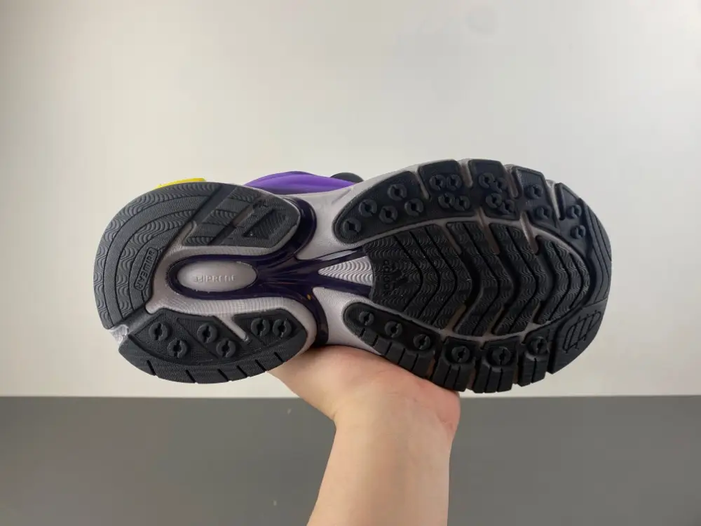 Pharrell Williams x adidas Adistar Jellyfish 