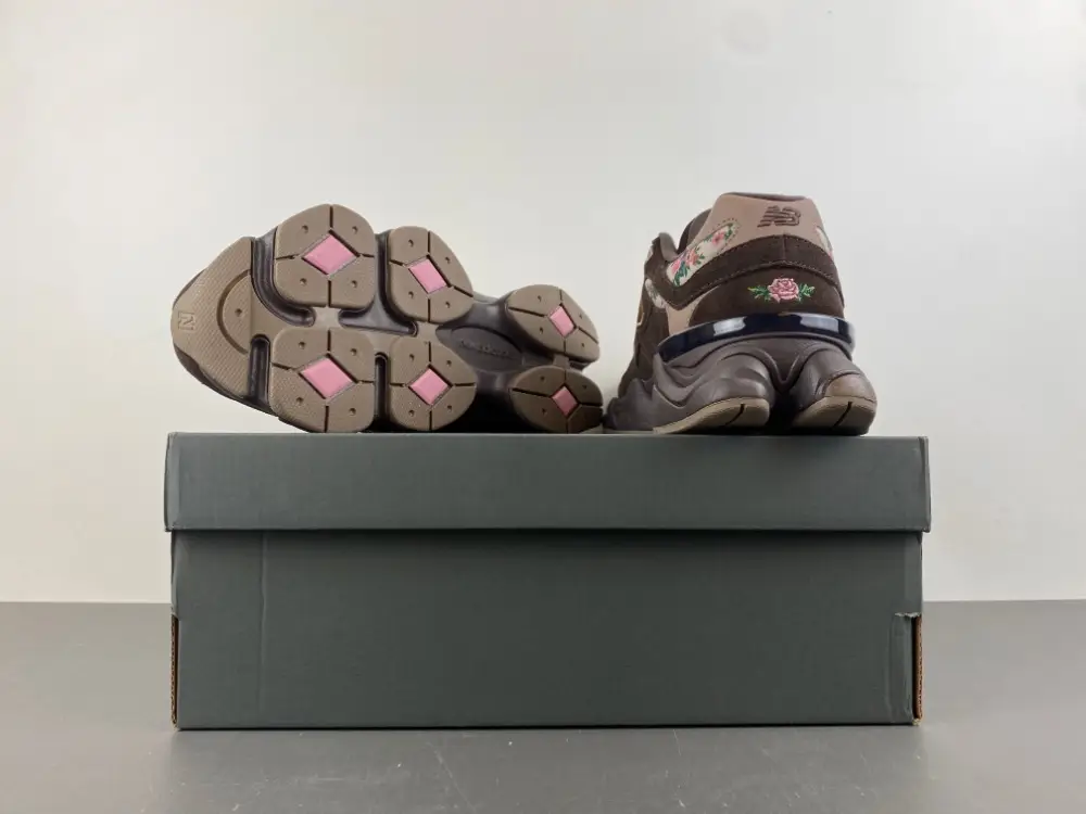New Balance 9060 