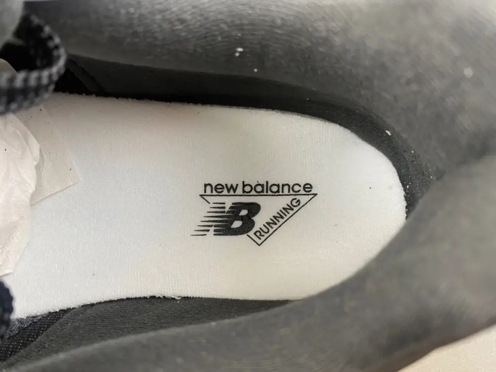 New Balance 9060 ' 