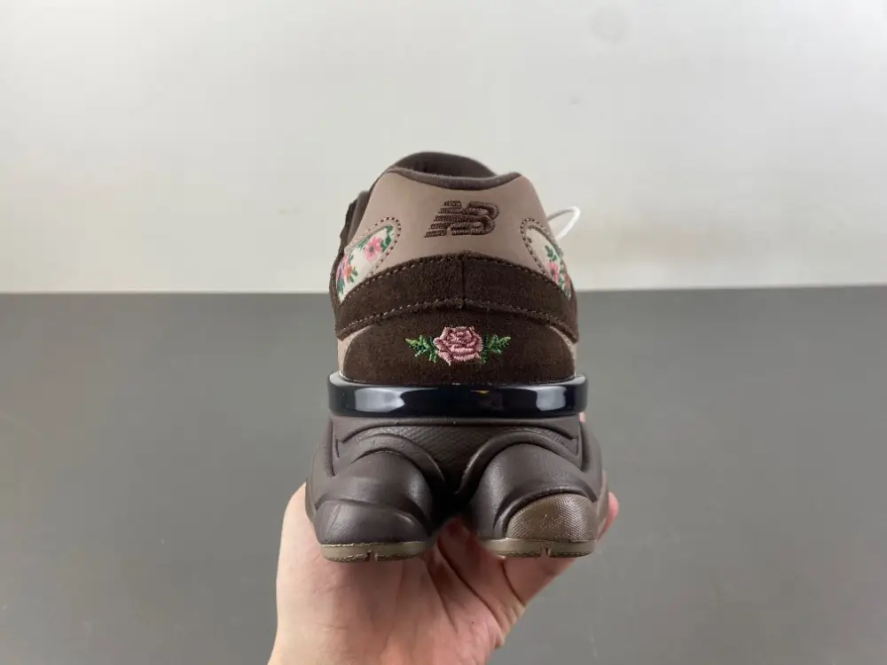 New Balance 9060 