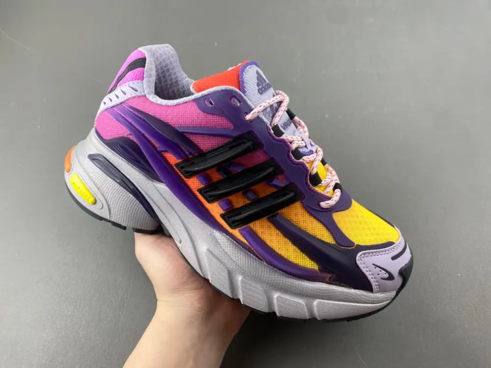 Pharrell Williams x adidas Adistar Jellyfish 