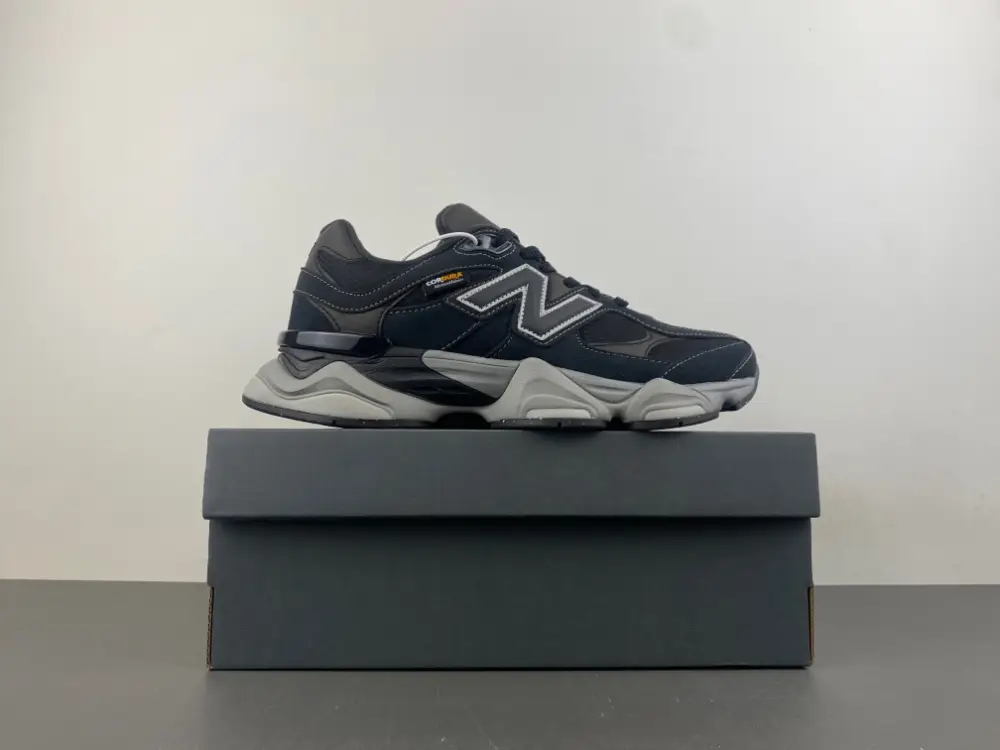 New Balance 9060 ' 