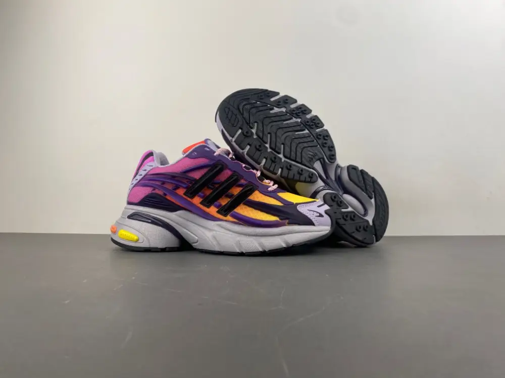 Pharrell Williams x adidas Adistar Jellyfish 