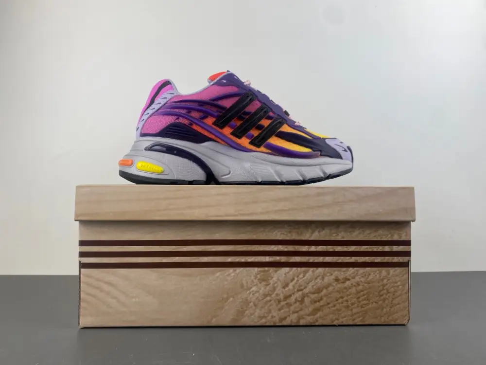 Pharrell Williams x adidas Adistar Jellyfish 