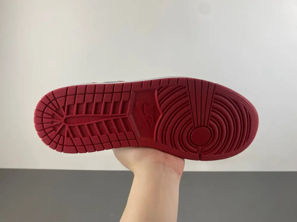 Air Jordan 1 Low OG 