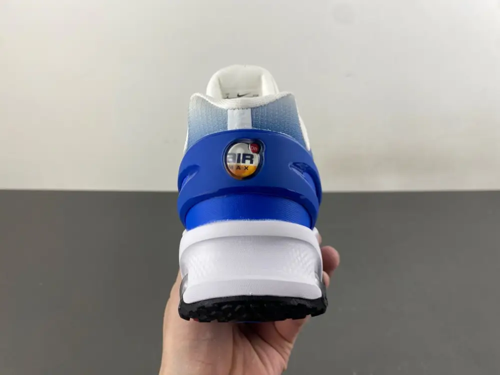 Nike Air Max DN8 'Safety Orange Game Royal'DN 8 