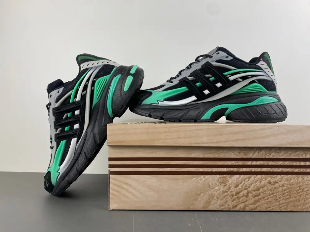 Adidas Originals Adistar Jellyfish 